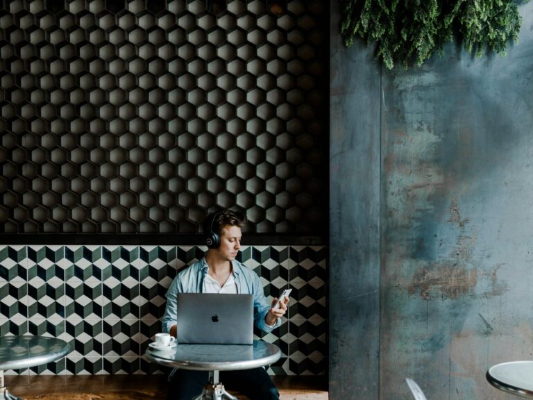 How to create and lead a remote business team