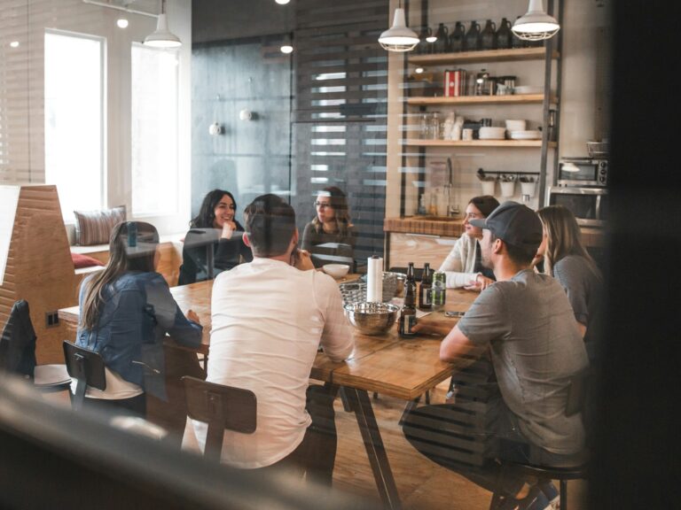 How to delegate tasks and grow a business