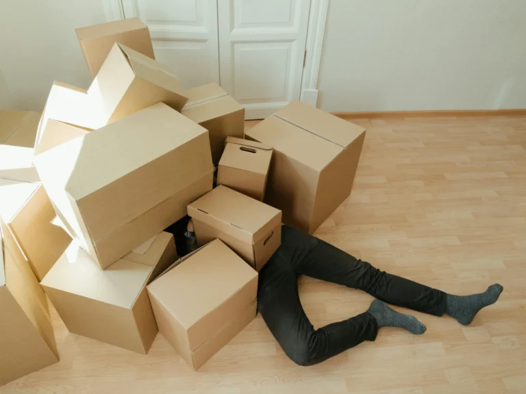 why is nobody buying my product - concept - empty boxes